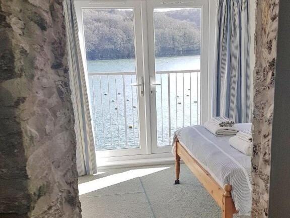 Middle Deck Holiday home